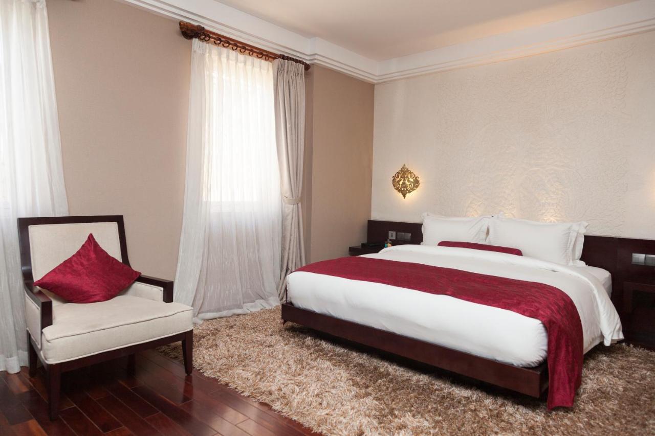 Arunreas Hotel Phnom Penh Exterior foto